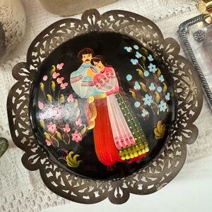 Beautiful vintage 1970’s hand painted folk art laquer box.